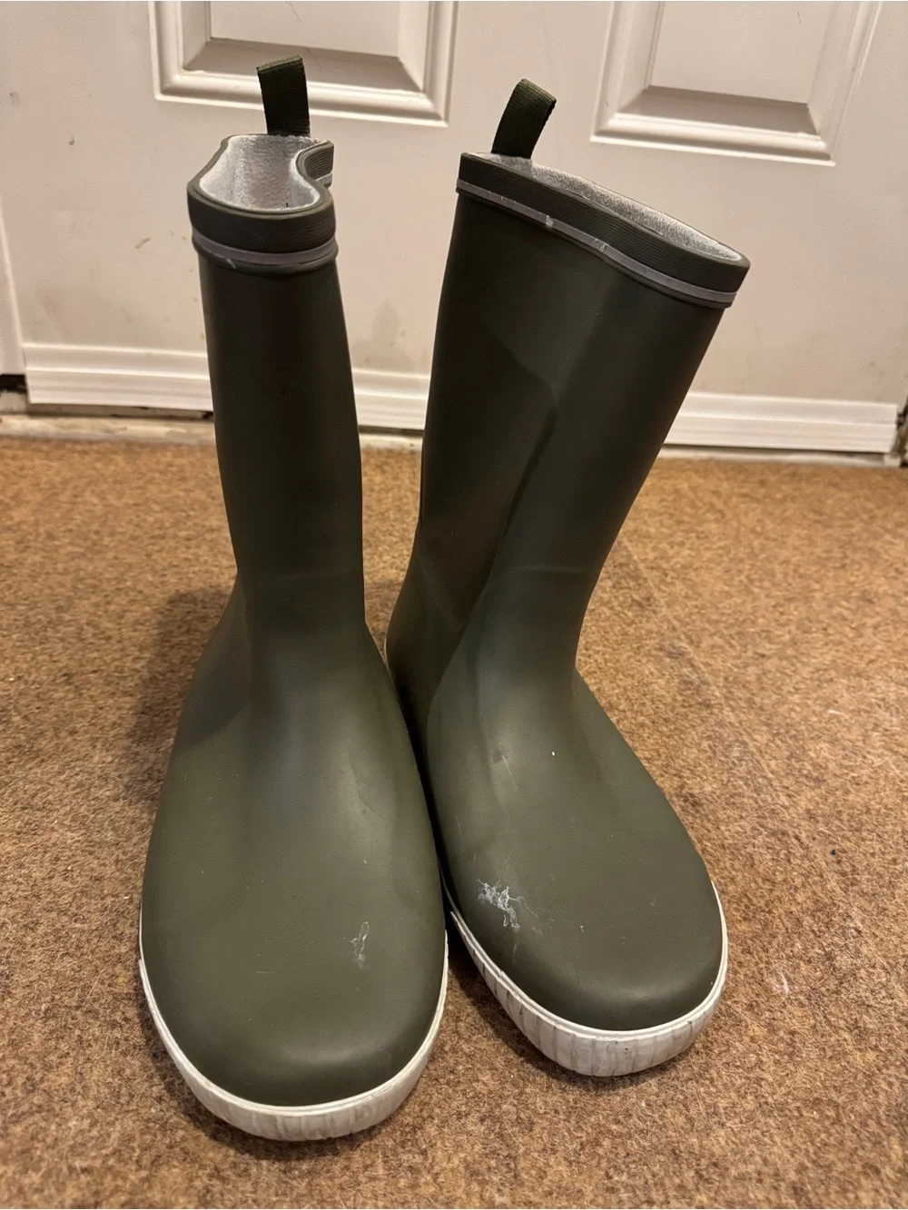 Tretorn gently preloved